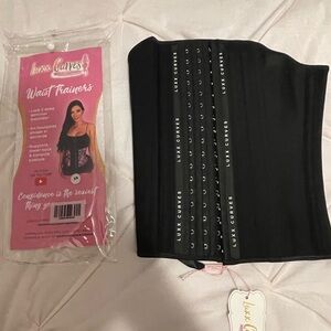NWT Luxx Curves Waist Trainer XS